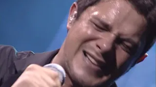 Download Alejandro Sanz - Medley: Si tú me miras, La fuerza del corazón, Si hay dios, Viviendo deprisa MP3