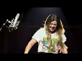 Kelly Clarkson performs Walk Away at Studio Sessions in Las Vegas on 7.11.25