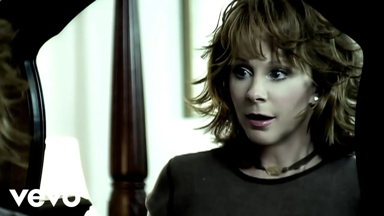 Reba McEntire - He Gets That From Me (Official Music Video) Reba McEntire - He Gets That From Me (Official Music Video)