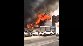 هذا البيت الطفل ترك البلاستيشن 4 شغال و نام 