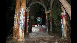 abandoned hell house altar