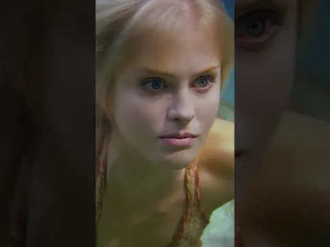 Mermaid nearly gets discovered! #makomermaids #h2ojustaddwater #mermaid #movie