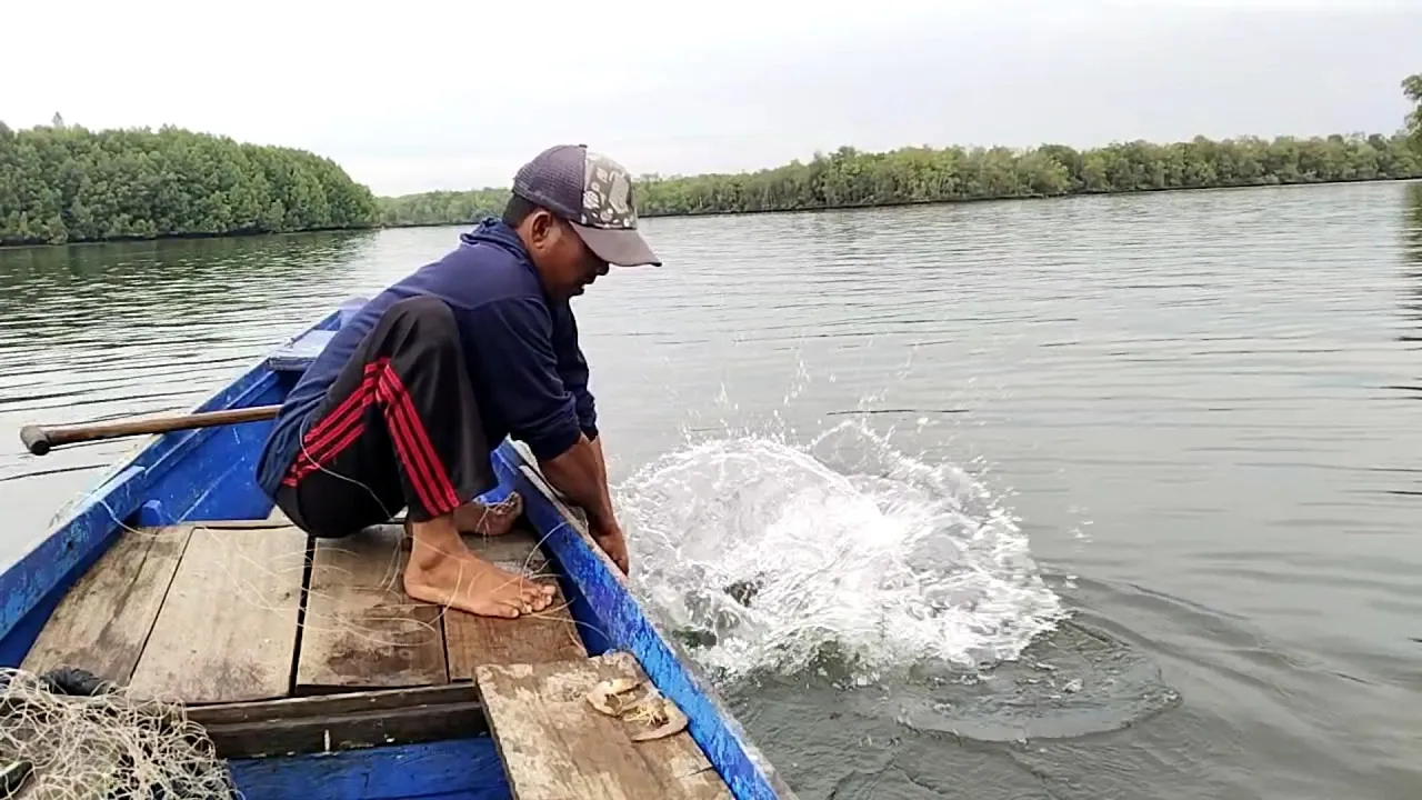 JADI DEG..DEGAN...!!! SAAT PANCING MAU KUTARIK, IKAN BESAR INI MALAH MELAHAP UMPAN PANCINGKU