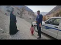 Lagu “A rural family in the Zagros Mountains. Babak’s warm and friendly conversation with the viewers.