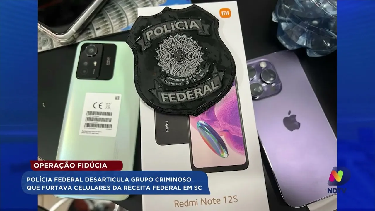 Polícia Federal desarticula grupo criminoso que furtava celulares da Receita Federal em SC