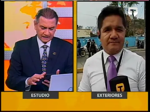 Policía nacional custodia exteriores de unidad educativa - Durán