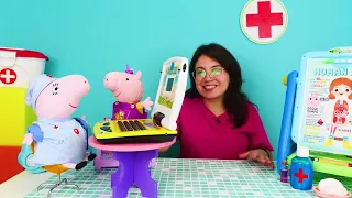 Wendy visita al médico con su amiga cerdita