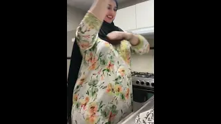  راجاي جاب واحد اسود  وبغا أيشوفني امعاه دندنها