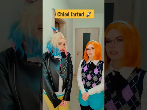 Did you just fart Chloé? | Zoé & Sabrina @nikkihatsunecosplay #cosplay #shorts #miraculous #mlb