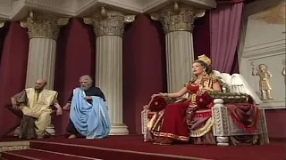 الملكه زنوبيا ملكه تدمر السوريه ملكه الشرق الذي اقهرت الرومان وتعود مملكتها قبل الأسلام ب 3000 عام  الملكه زنوبيا ملكه تدمر السوريه ملكه الشرق الذي اقهرت الرومان وتعود مملكتها قبل الأسلام ب 3000 عام