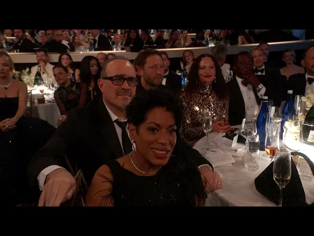 Golden Globes 2025 | Awkwafina e Melissa McCarthy presentano il premio per la migliore serie musicale/commedia