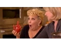 Video di Halloween Bloody Poison Punch⎢Bette Midler⎢Martha Stewart