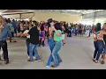Lagu ELA TÁ ME DANDO MOLE - DANÇANDO FORRÓ NO BAILÃO DO MAURINHO E RENATO (XOTE)