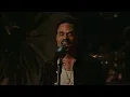 Bilal ft Questlove, Robert Glasper, Burniss Travis – Soul Sista (Live at Glasshaus)