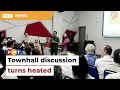 Download Lagu Townhall discussion on proposed landscape office turns heated