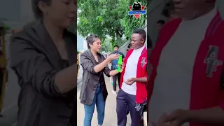 البائع وحيلة ذكيه مضحك جدا مواقف مضحكة جدا مقاطع مضحكة فيديوهات مضحكة دموع الكوميديا 