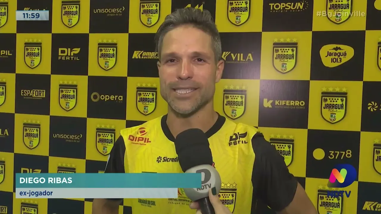 Jaraguá Futsal comemora 31 anos e fez jogo amistoso com participação do ex jogador Diego Ribas