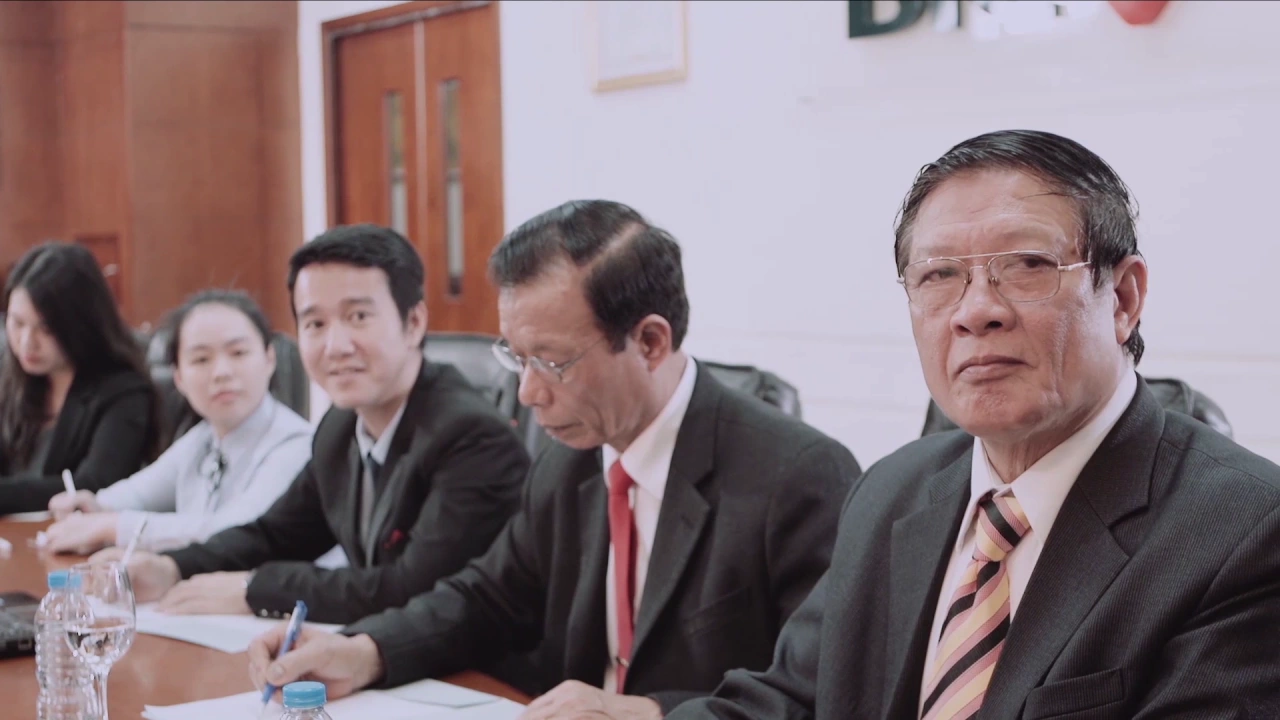 Outline Video DẤU ẤN HÀNH TRÌNH - PHIM TÀI LIỆU | BẢO HIỂM BIC 2016