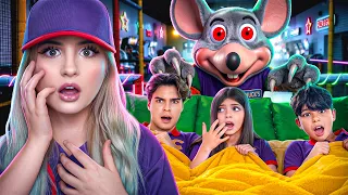 PASAMOS LA NOCHE EN EL CHUCK E CHEESE DE MI CASA!! 🧀😈