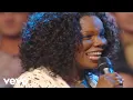 Download Lagu Bill \u0026 Gloria Gaither - One Day At a Time [Live] ft. Lynda Randle
