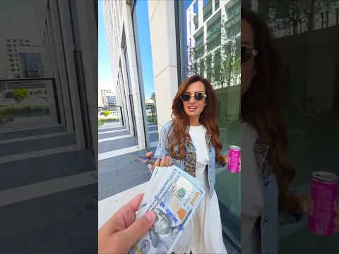 بتاخدي 5000$ او بدوبلهن وبعطيهن لشهص تاني؟