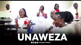 Hakuna Jambo Lililogumu Unaweza Soaking In His Presence 