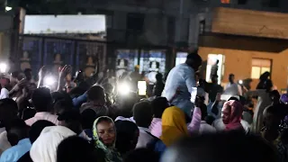 الفنان الكبير تور باري في حفلة الجماهير الكبرى في كمبالا Martin 