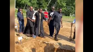 tears as sound sultan is buried in the us
