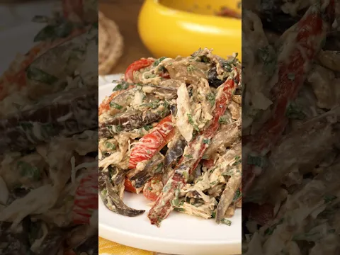 НА ЗАСТОЛЬЕ СЪЕДАЕТСЯ В ПЕРВУЮ ОЧЕРЕДЬ! Простой но очень вкусный салат