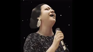 أم كلثوم          قابلني والأشواق في عنيه     ودارت الأيام  دندنها