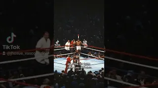 Muhammad ali se esquivou de 23 golpes em 10 segundos #shorts