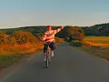 SAM TOMPKINS - CRAWLING OUT MY SKIN [OFFICIAL VISUALISER]
