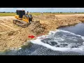 Download Lagu Be Impressive Dozer Skill Driver Pushing Soil Drop Into Water With Team Work Dump Trucks Unloading