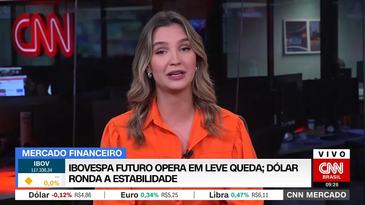 CNN Mercado: Ibovespa futuro opera em leve queda; dólar ronda a estabilidade | 13/06/2023