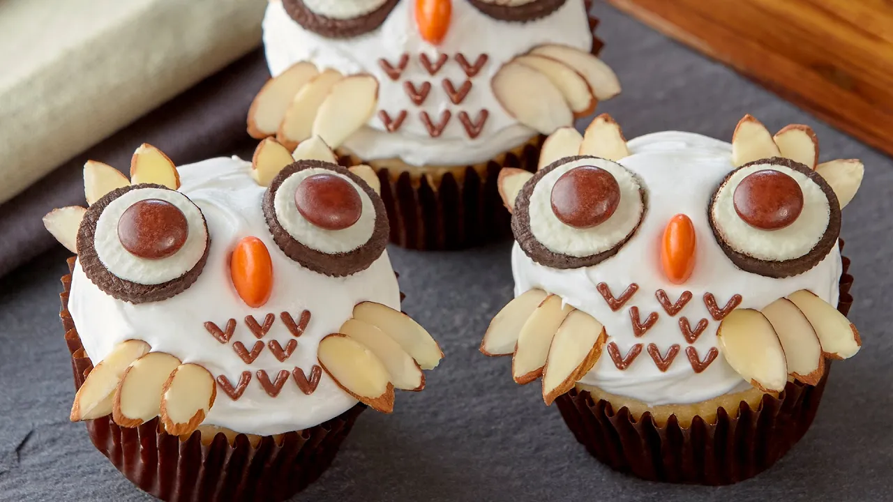 HARRY POTTER OWL CUPCAKES - NERDY NUMMIES