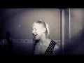 Download Lagu Back to black - Amy Winehouse cover by WAVE