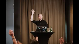 JDD 2022 Grzegorz Piwowarek - CompletableFuture and its Quirks