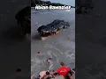 Lagu A giant crocodile suddenly appeared and swam very fast #crocodile