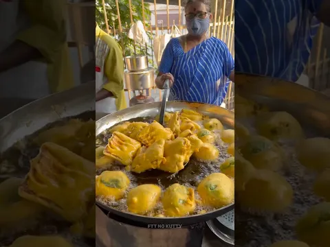 💥🤯Bangalore ல‼️Kudai milagai bajji🌶️குடை மிளகாய் பஜ்ஜி சாப்பிட்டு இருகிங்களா🫑😋⁉️ #shorts