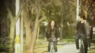 إشربى شيئا من الحب معى دندنها