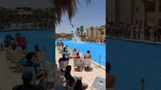 اختل توازنه في الهواء وفاة محمود عبد الغني لاعب الفلاي بورد أثناء استعراض بالغردقة 