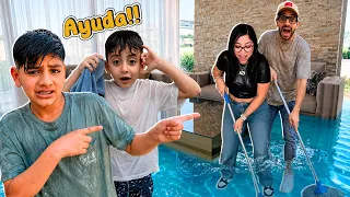 😱 INUNDARON LA CASA NUEVA 😢​| Family Juega