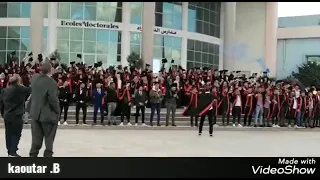 احنا دفعة كورونا الحمد الله نجحنا بالباكالوريا     دندنها