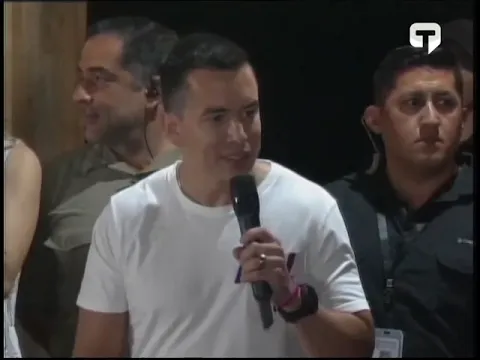 Daniel Noboa se compromete a reconstruir un país golpeado por la violencia