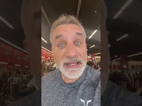 جبان ولا بتاجر بالقضية ما ترسوا على حل 😂