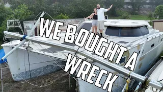 ⛵️ We bought this hurricane-damaged abandoned catamaran 😱