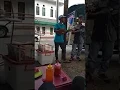 Download Lagu WAW, pengamen ini luar biasa menyanyikan lagu buruh tani