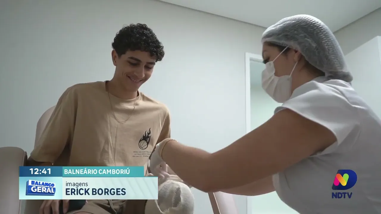 Jovem atleta de basquete enfrenta amputação e supera desafios