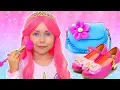 Lagu Alice Becames a Princess and going to a birthday