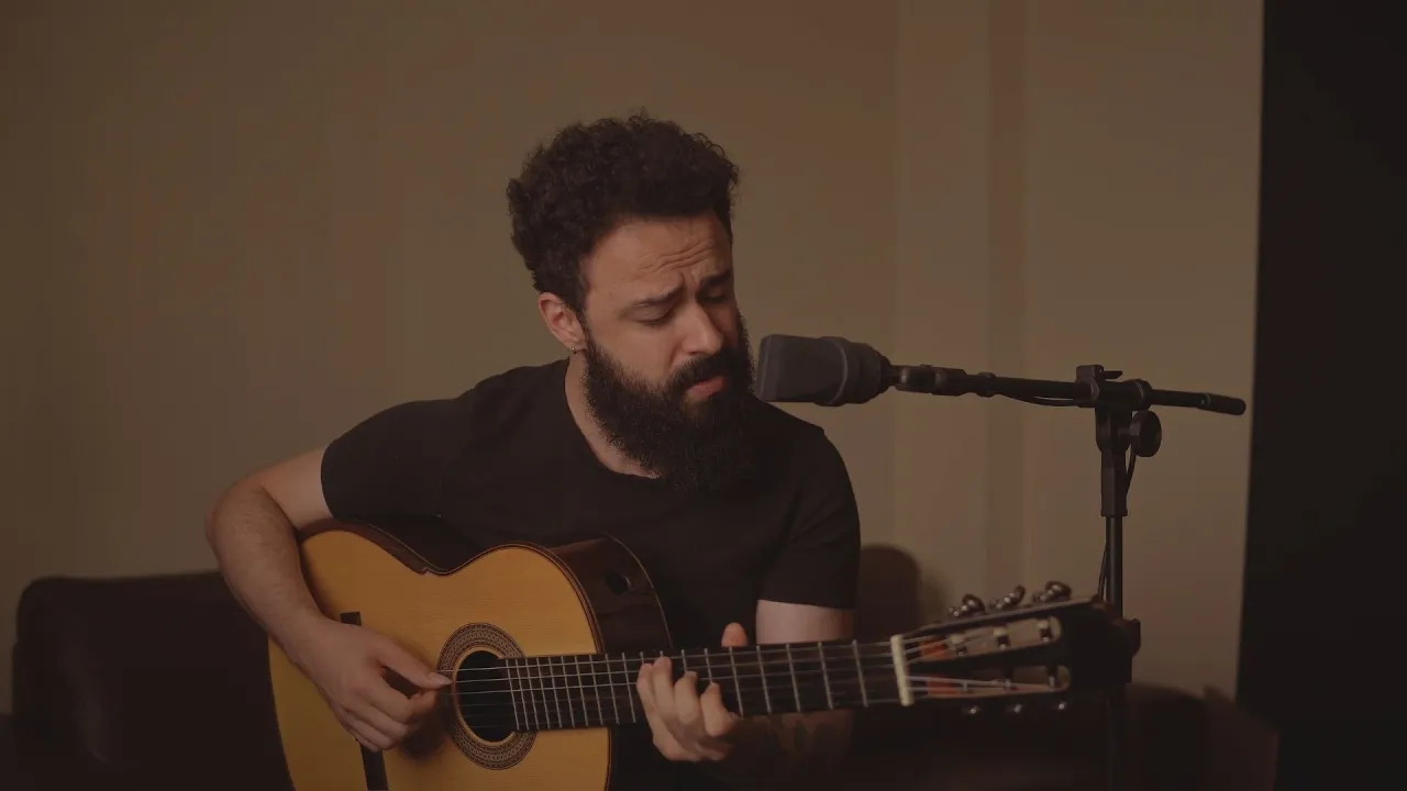 É Preciso Dar Um Jeito, Meu Amigo - Erasmo Carlos (Stefano Mota) - Voz e Violão É Preciso Dar Um Jeito, Meu Amigo - Erasmo Carlos (Stefano Mota) - Voz e Violão
